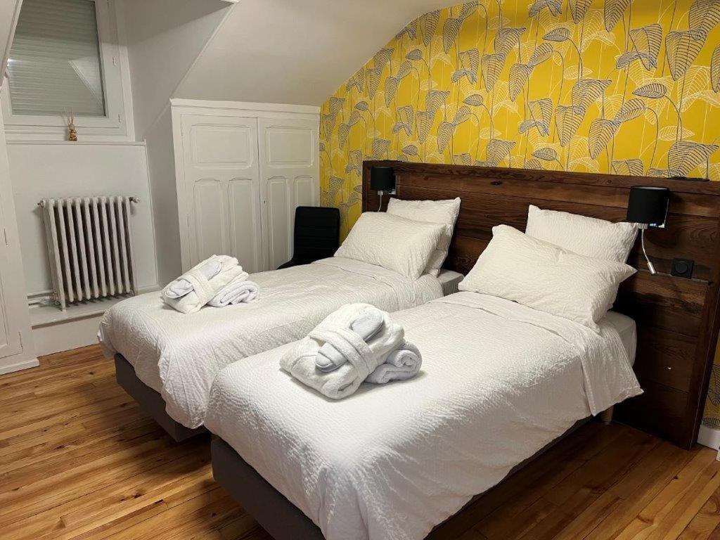 Doppel-/Zweibettzimmer mit Gartenblick