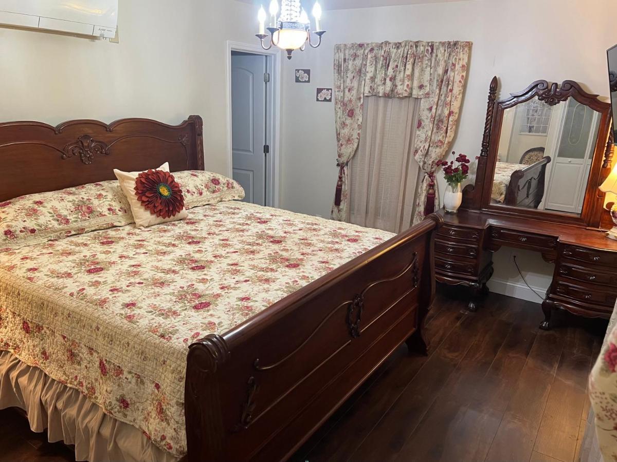 King Room with Garden View