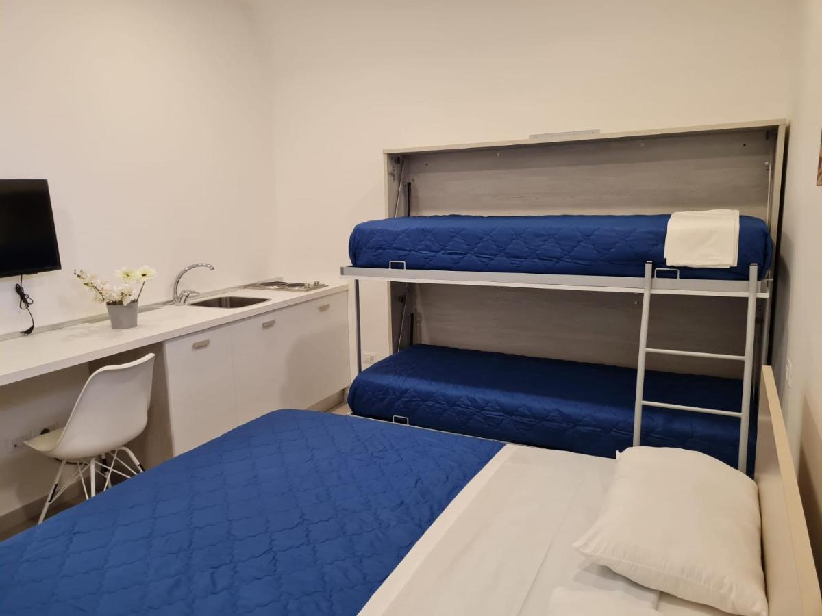 Standard King Room,1299053566:JPEG