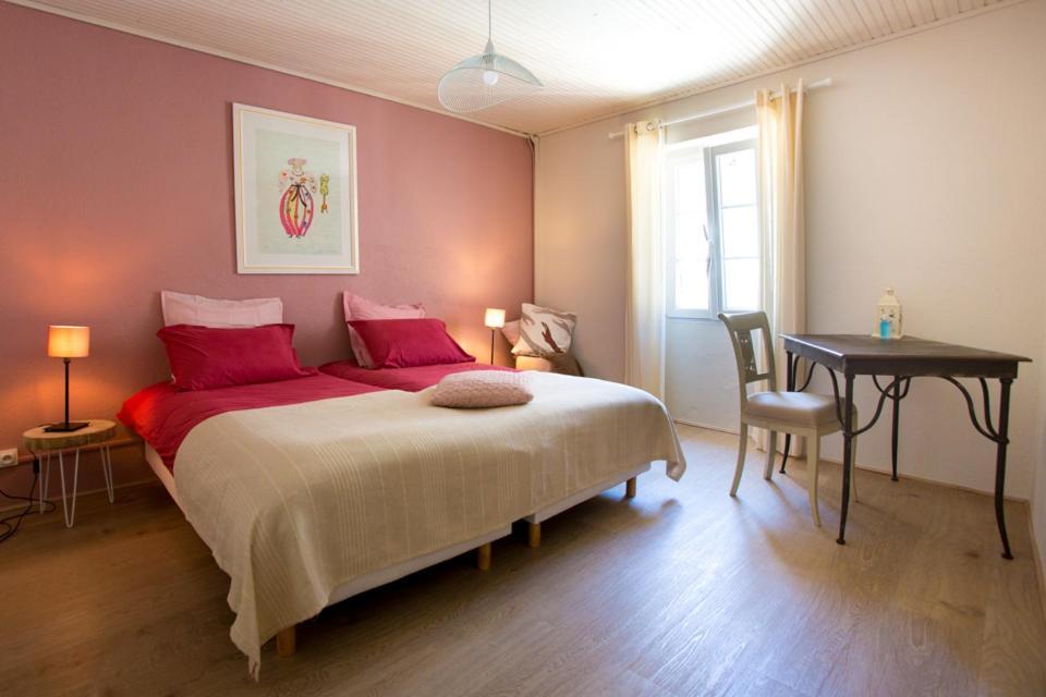 Grote Kamer met 2 Bedden