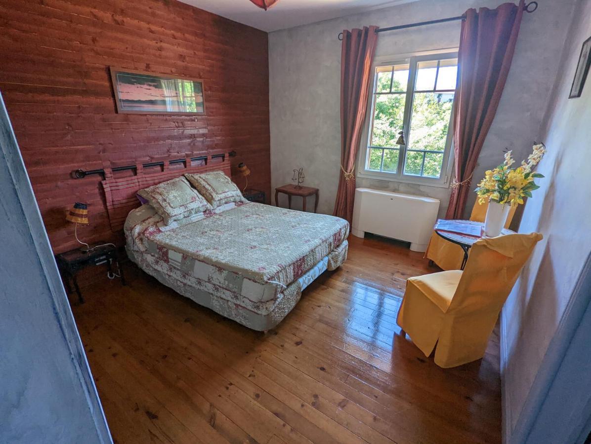 Double Room,1309073608:JPEG