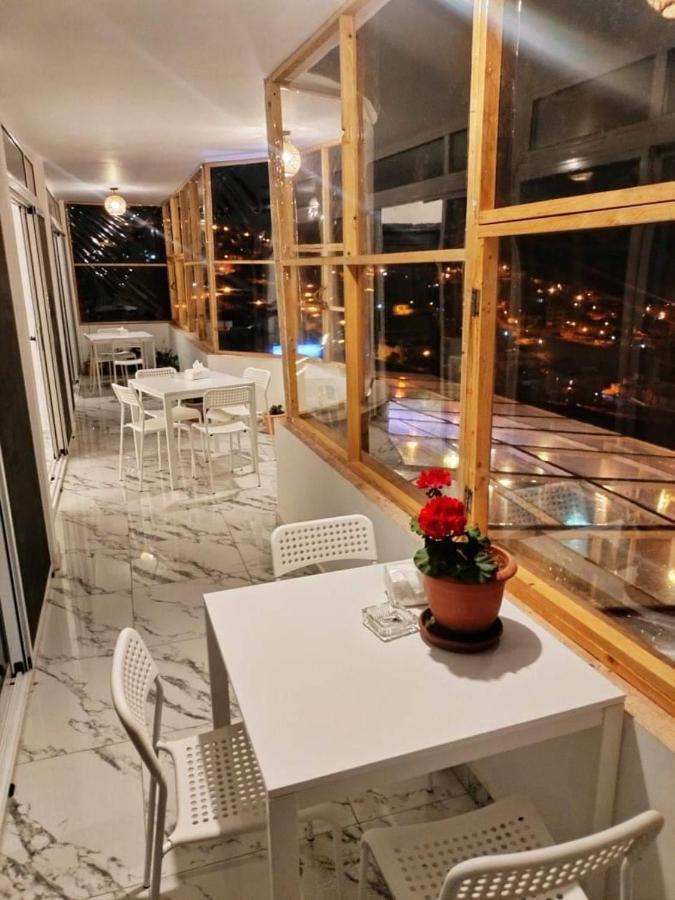 Chambre Triple – Vue sur Montagne