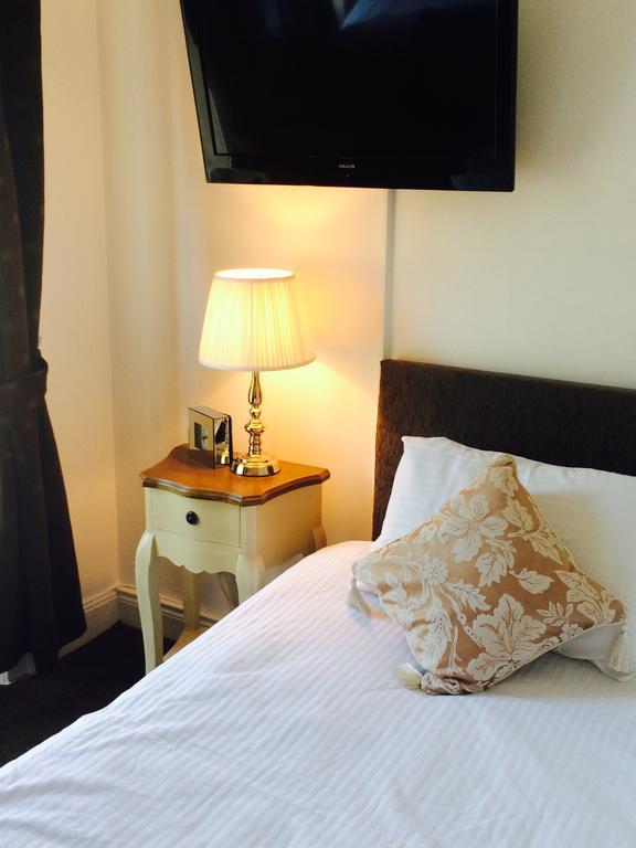 Budget Single Room,790690197:JPEG