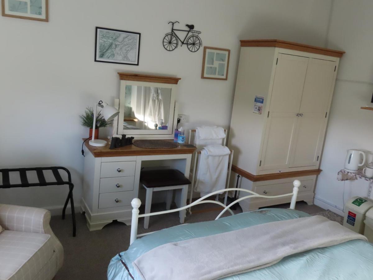 Double Room,1520221978:JPEG