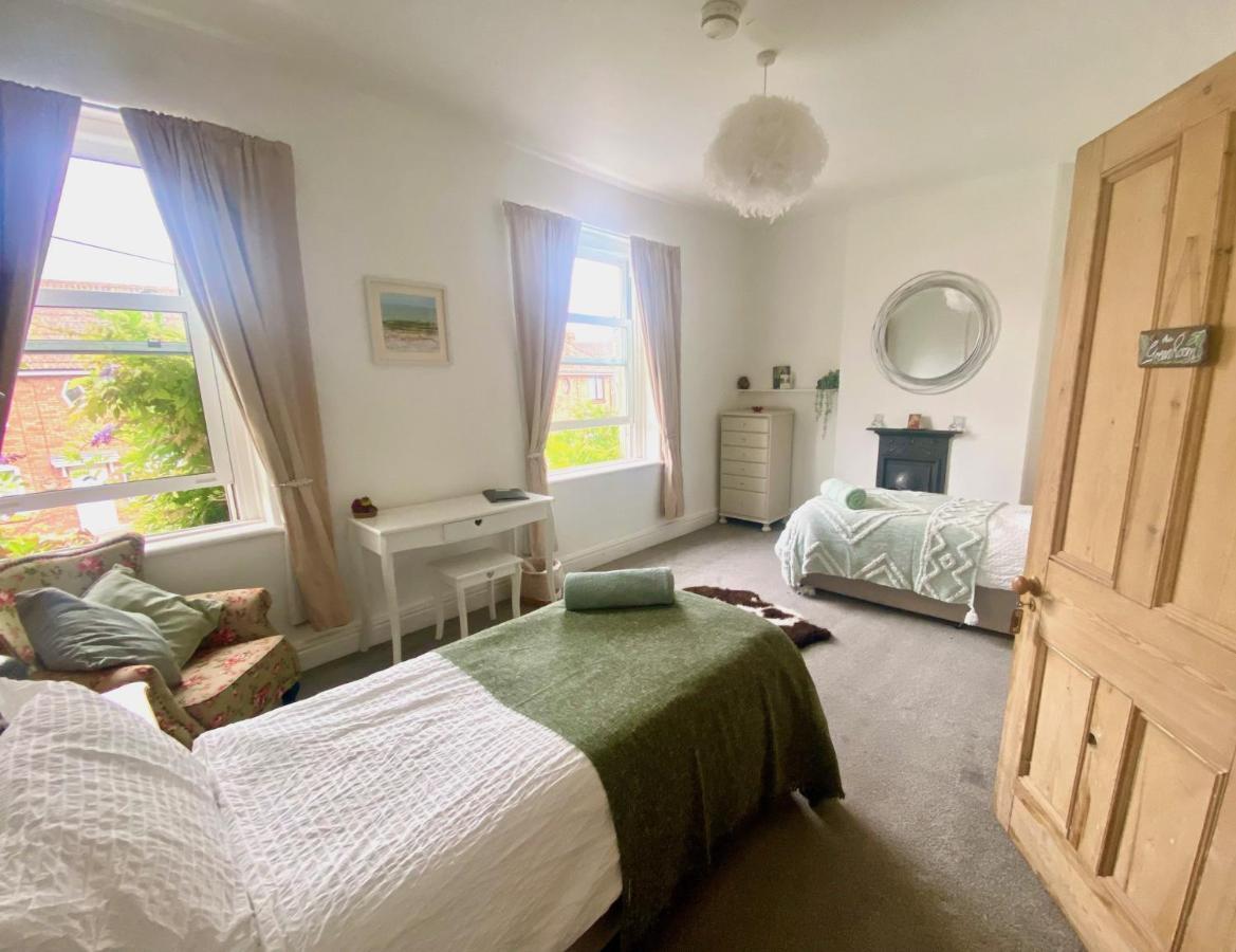 Deluxe King Room,1675947872:JPEG