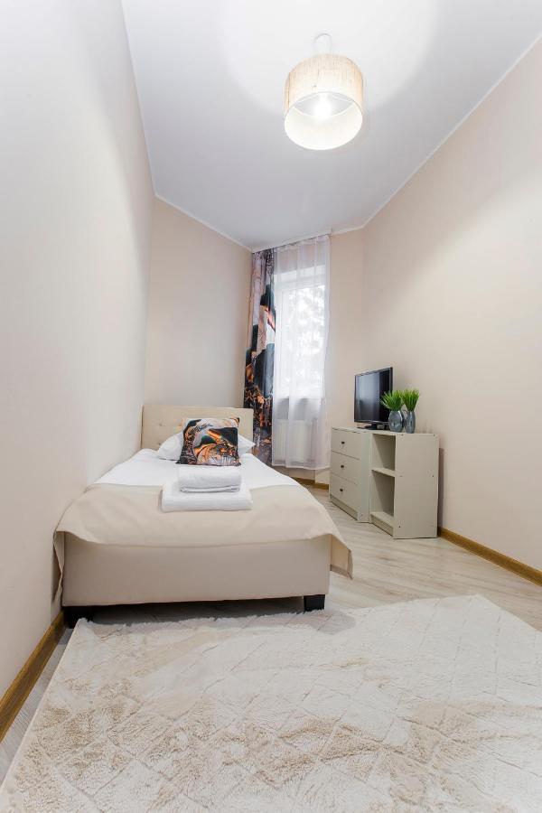 Single Room with Shared Bathroom