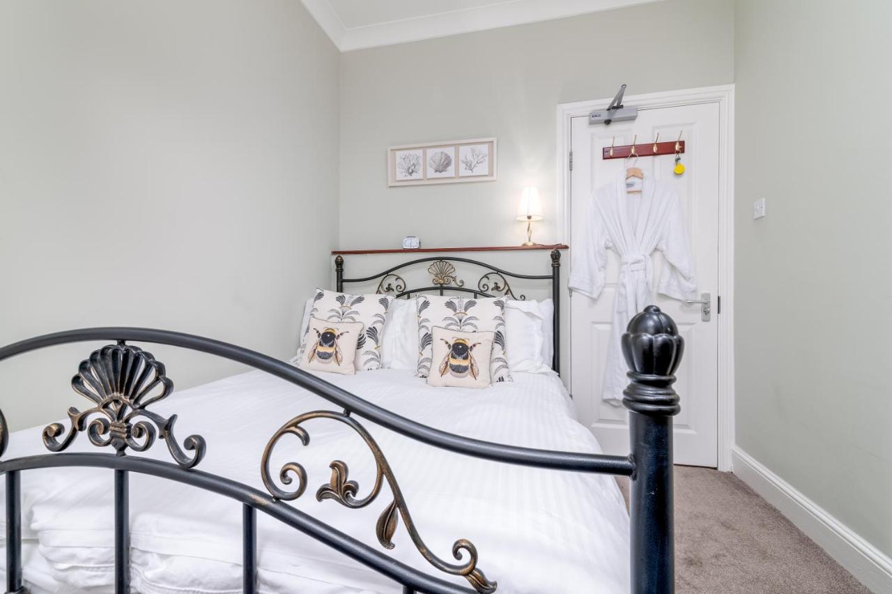 Single Room with Private Bathroom