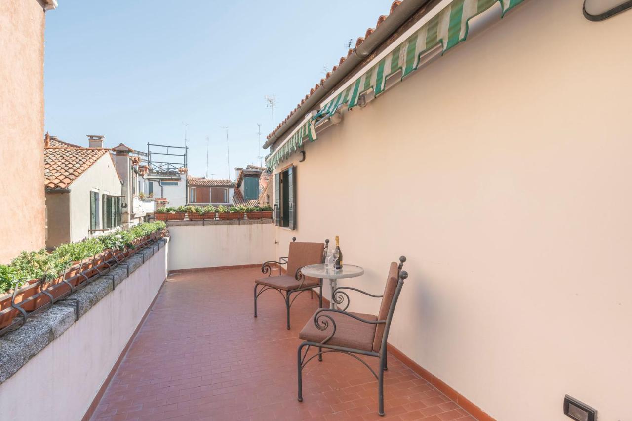 Camera Matrimoniale Deluxe con Terrazza Privata