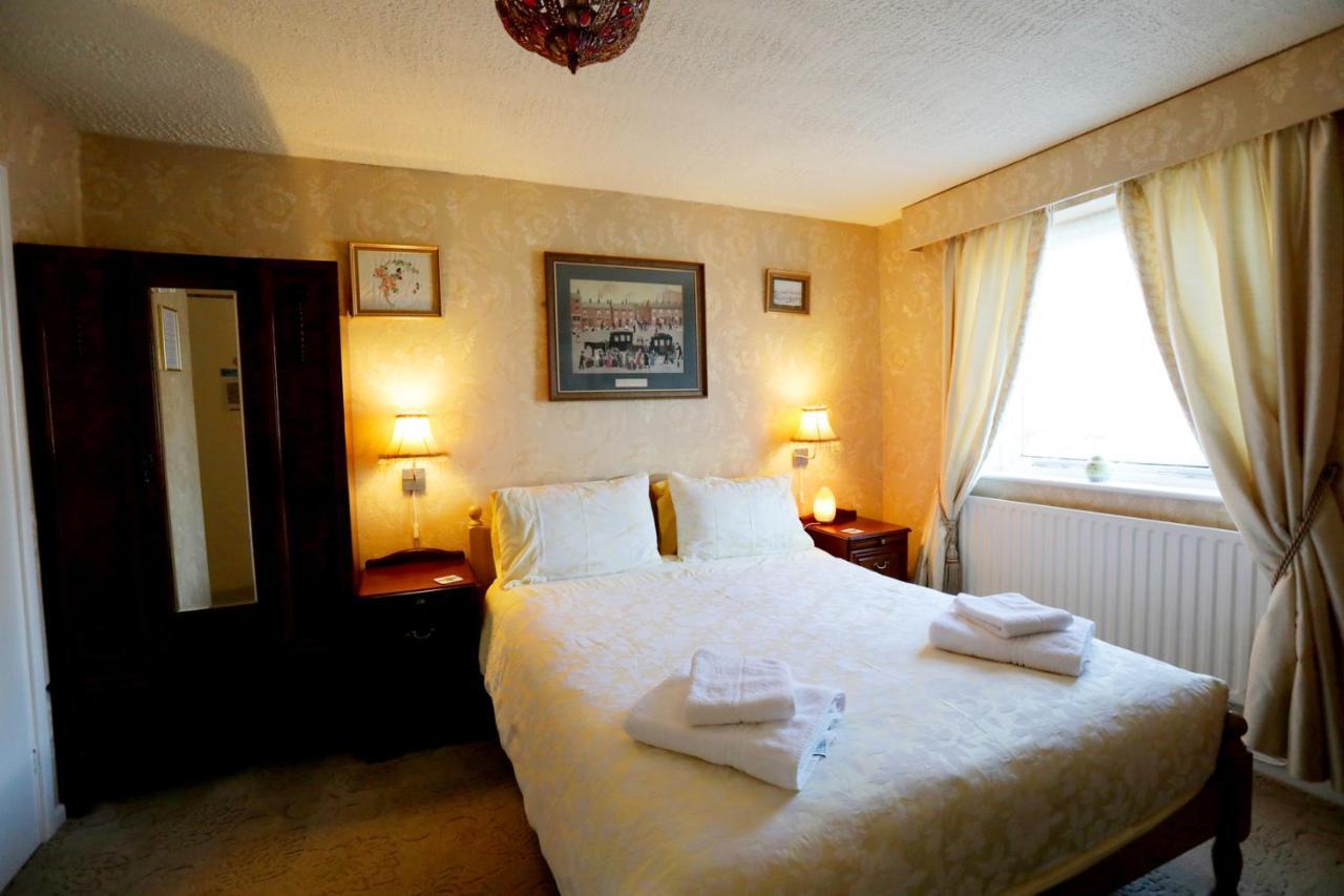 Standard Family Room,1498587139:JPEG