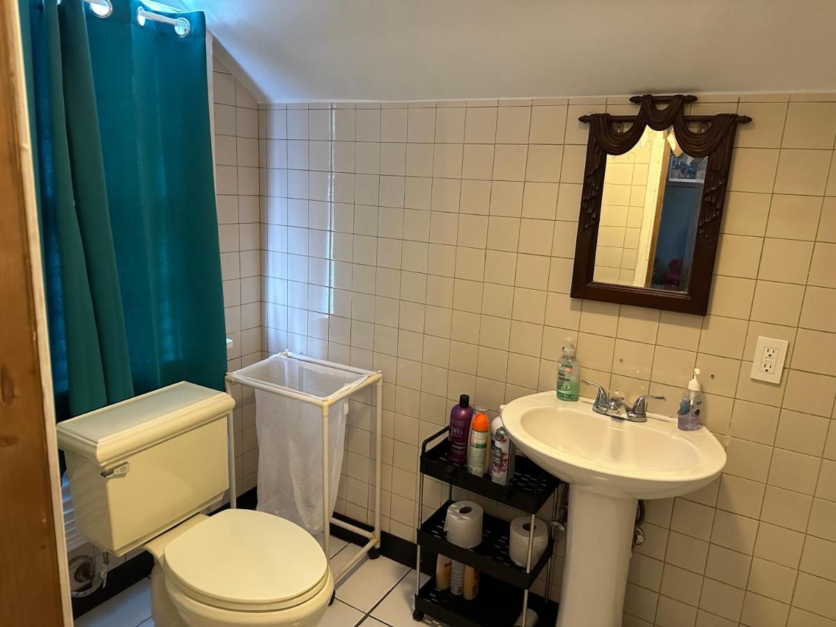 Standard Suite,1382515226:JPEG