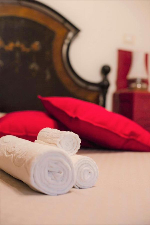 Camera Matrimoniale/Doppia con Letti Singoli con Bagno Privato Esterno