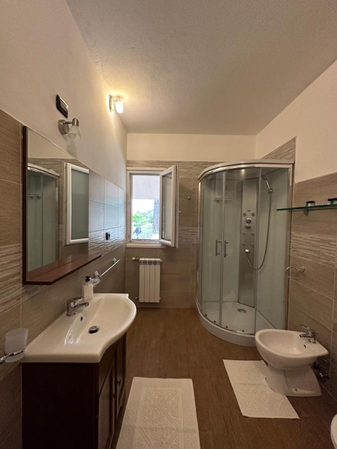 Camera Matrimoniale con Bagno Privato