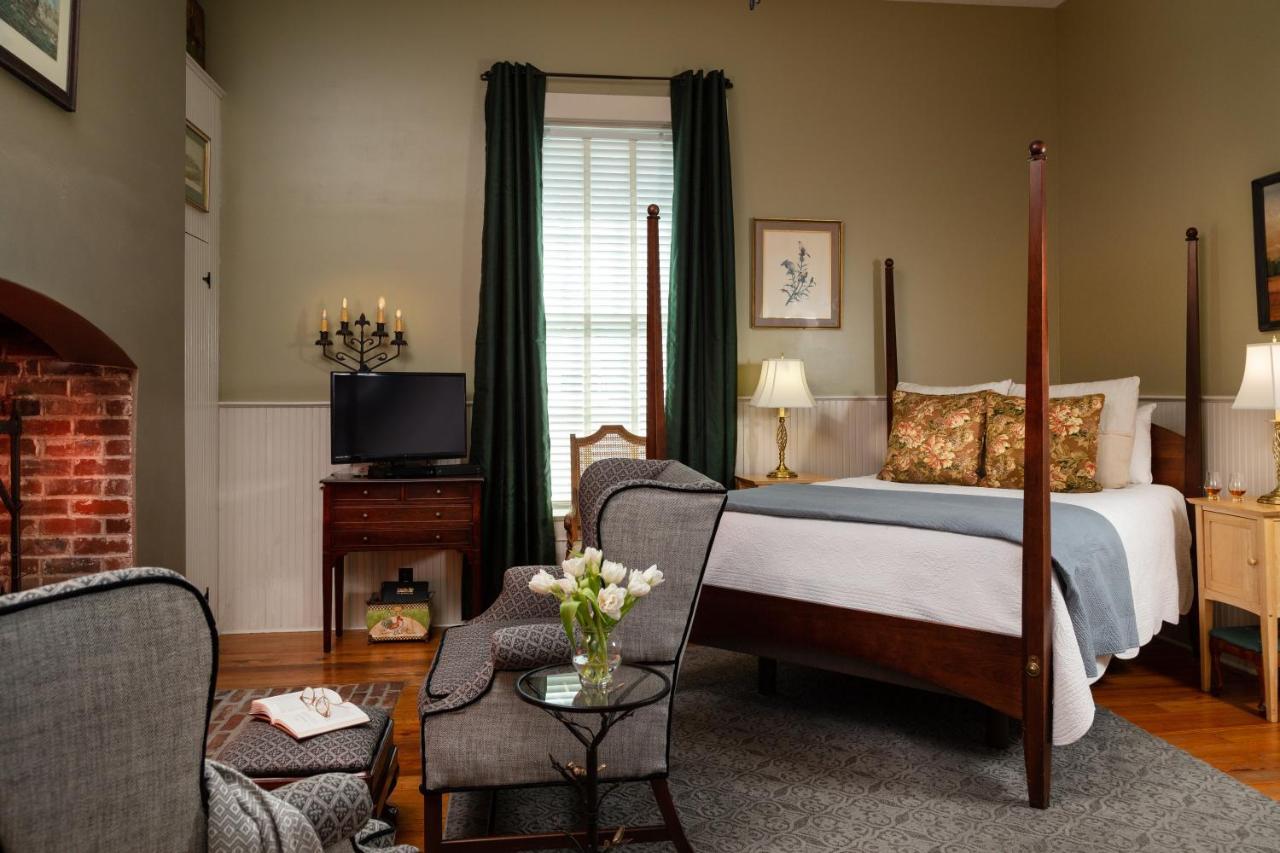 Deluxe Queen Room,1398579710:JPEG