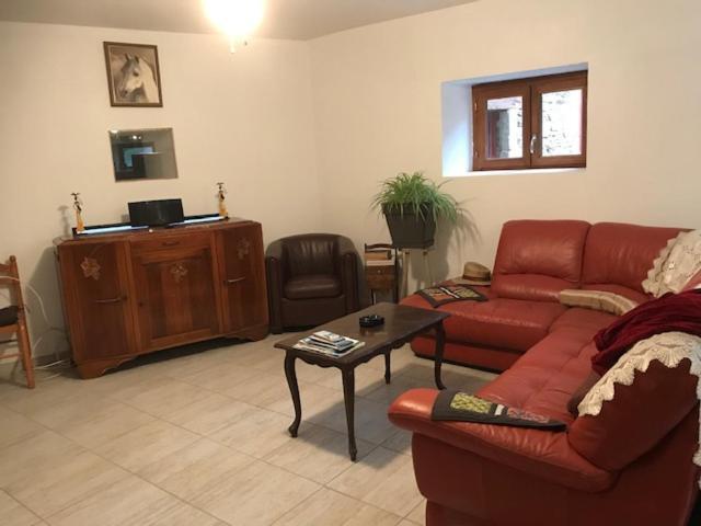 Chambre Triple avec Salle de Bains Privative