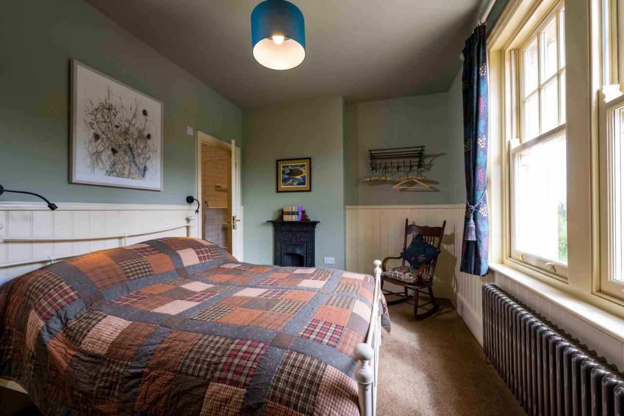 Double Room,1413960452:JPEG