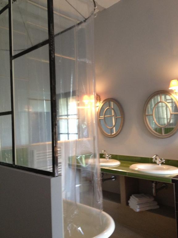 Chambre Double - Vue sur Piscine