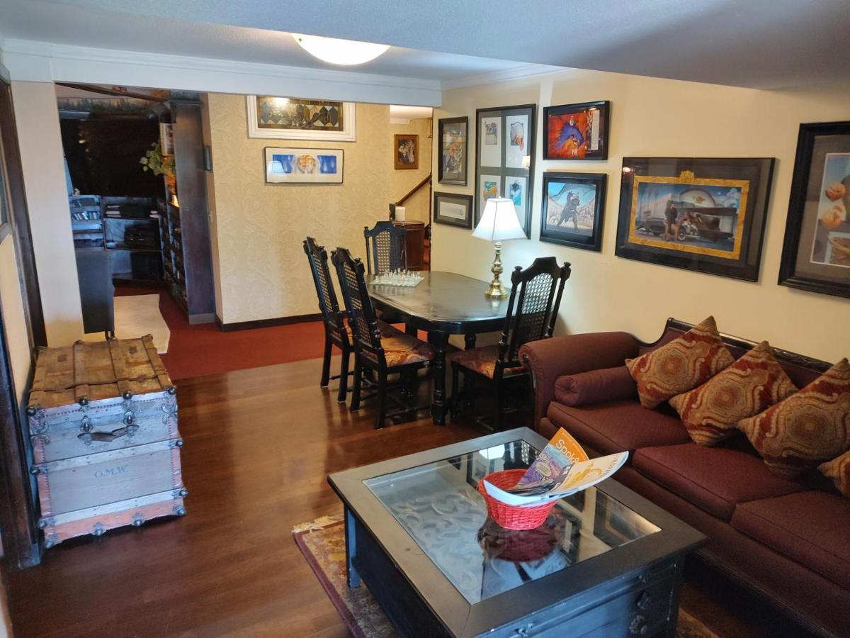 Deluxe Double Room Patio
