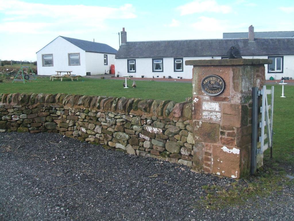 Bungalow (5 Adults)