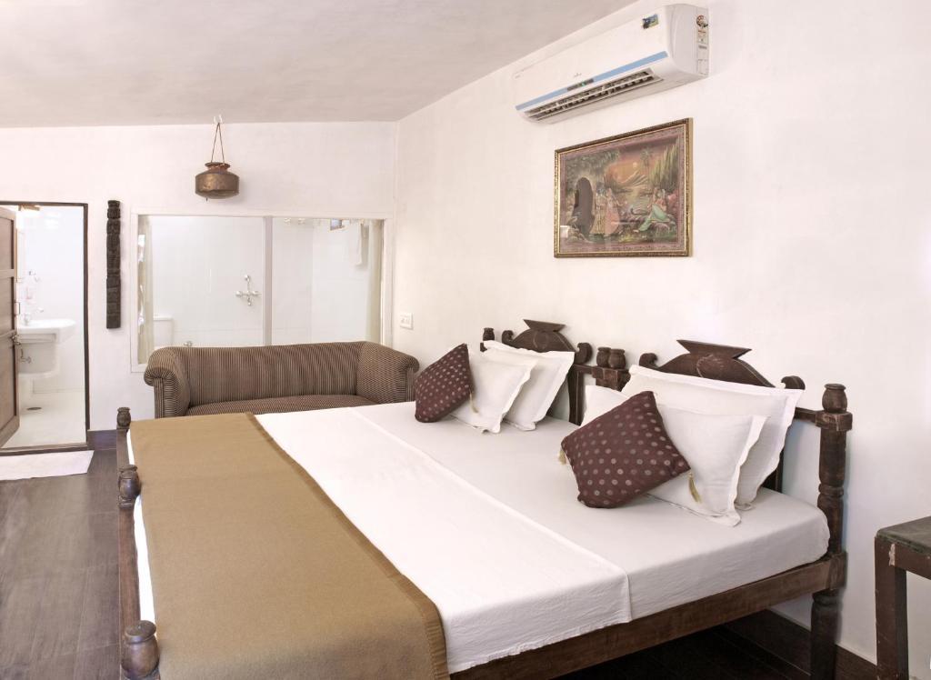 Double or Twin Room with Garden View