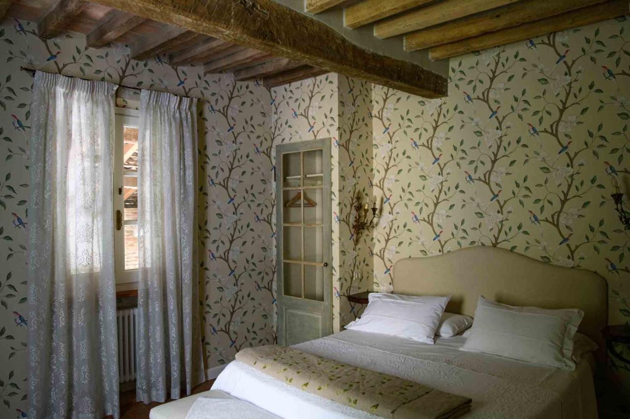 Superior Queen Room,1421886954:JPEG