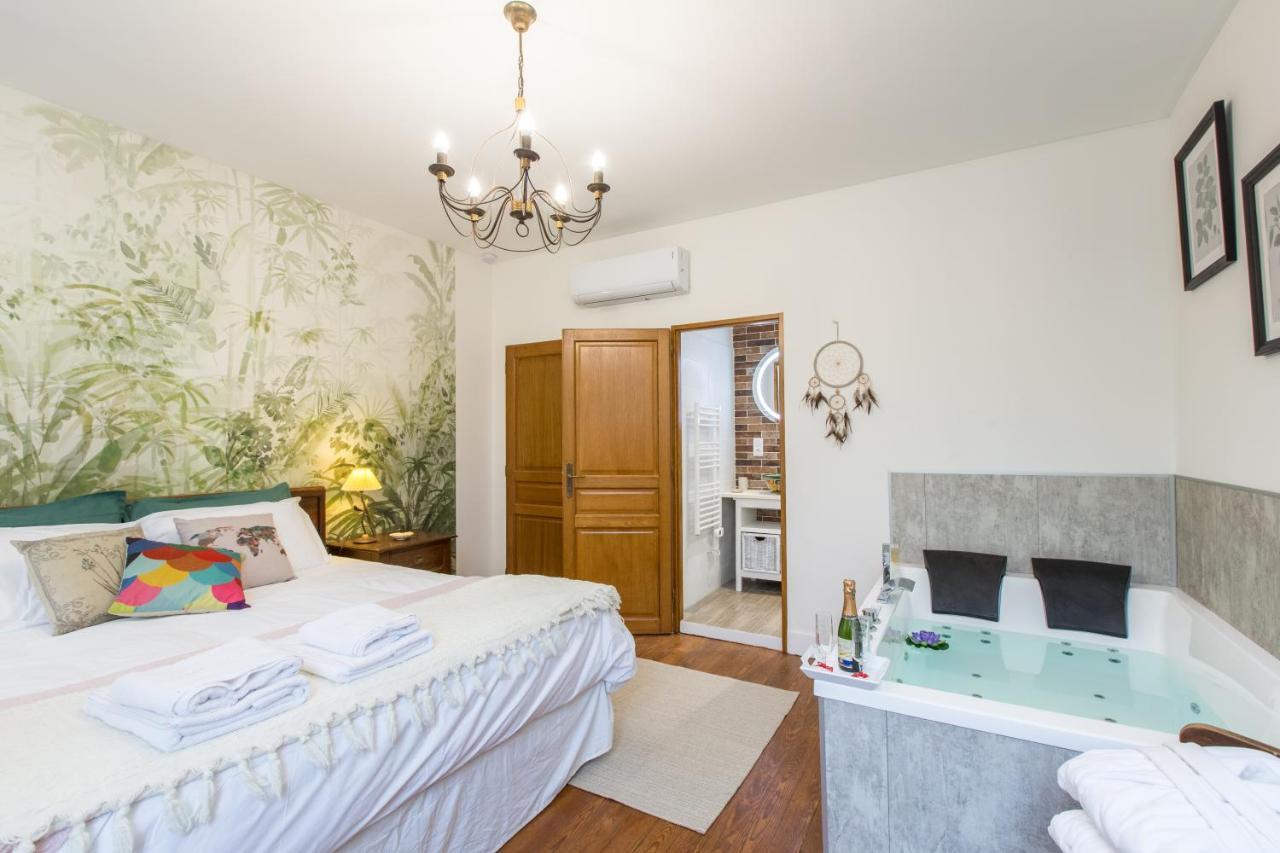Chambre Double avec Baignoire Spa