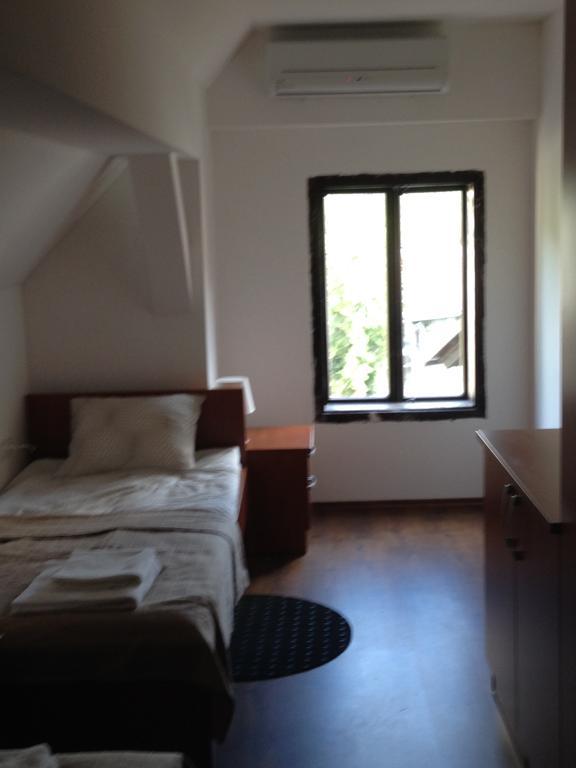 Twin Room with Mountain View