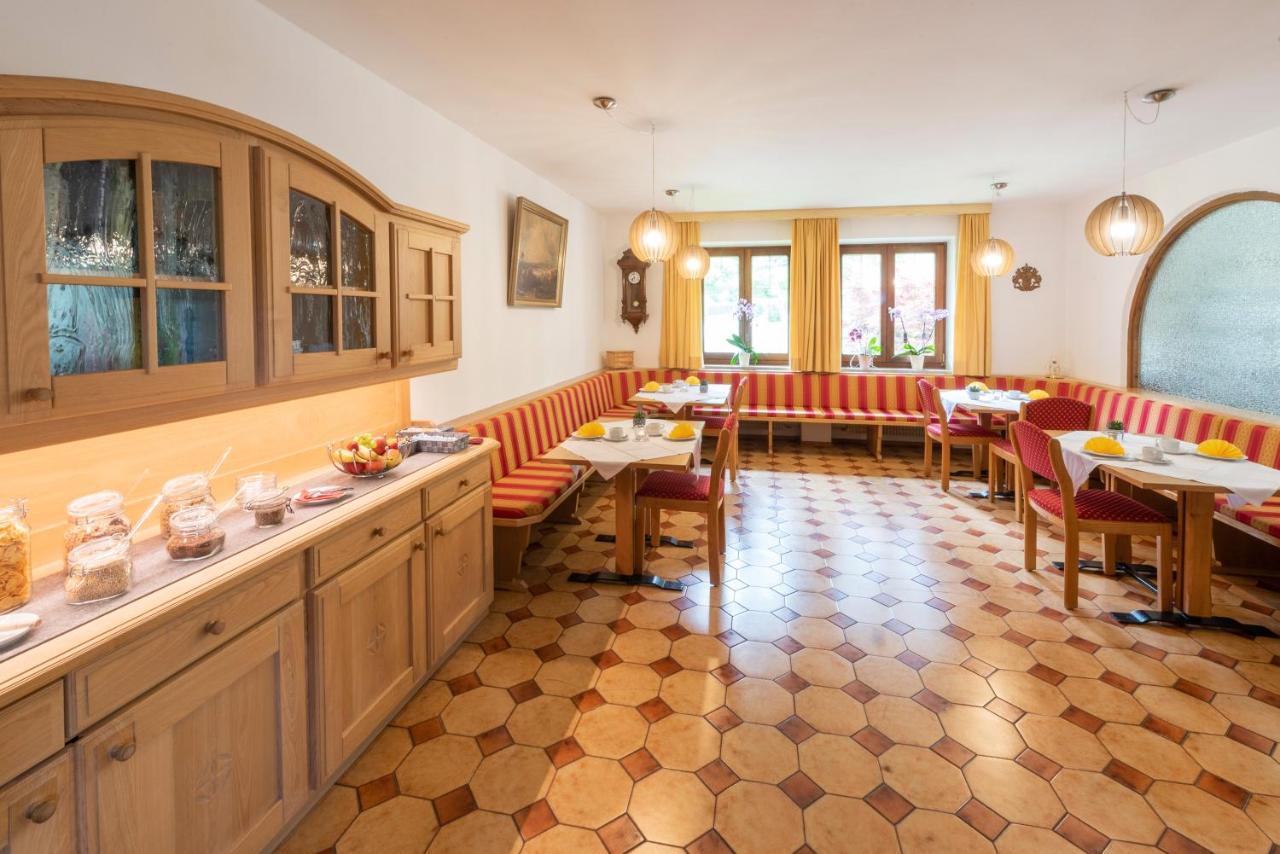 Doppelzimmer mit Balkon