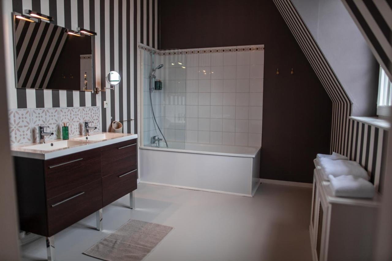 Double Room,1465934648:JPEG