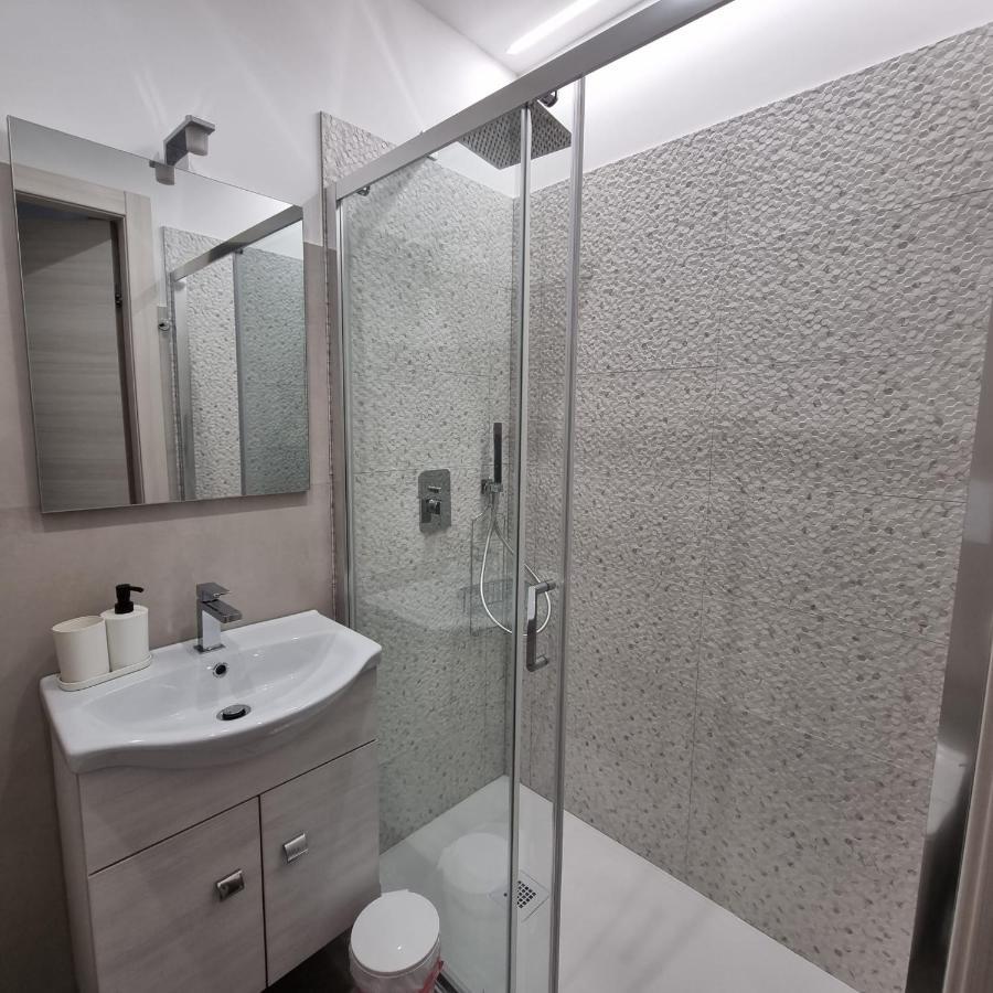 Standard Double Room,1466025557:JPEG