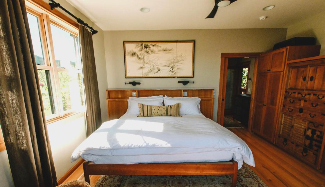 King Suite with Balcony
