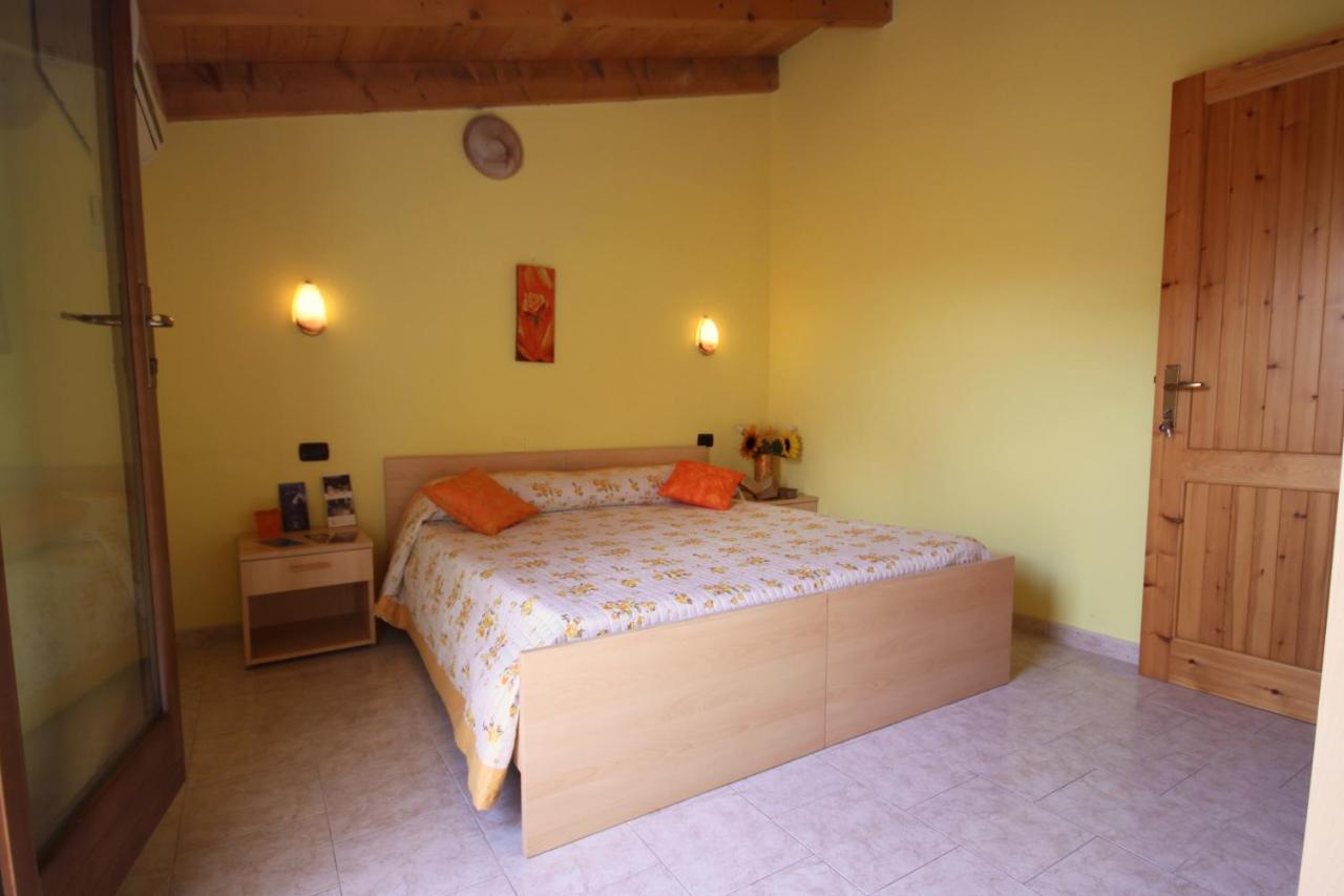 Camera Matrimoniale/Doppia con Letti Singoli con Bagno Privato