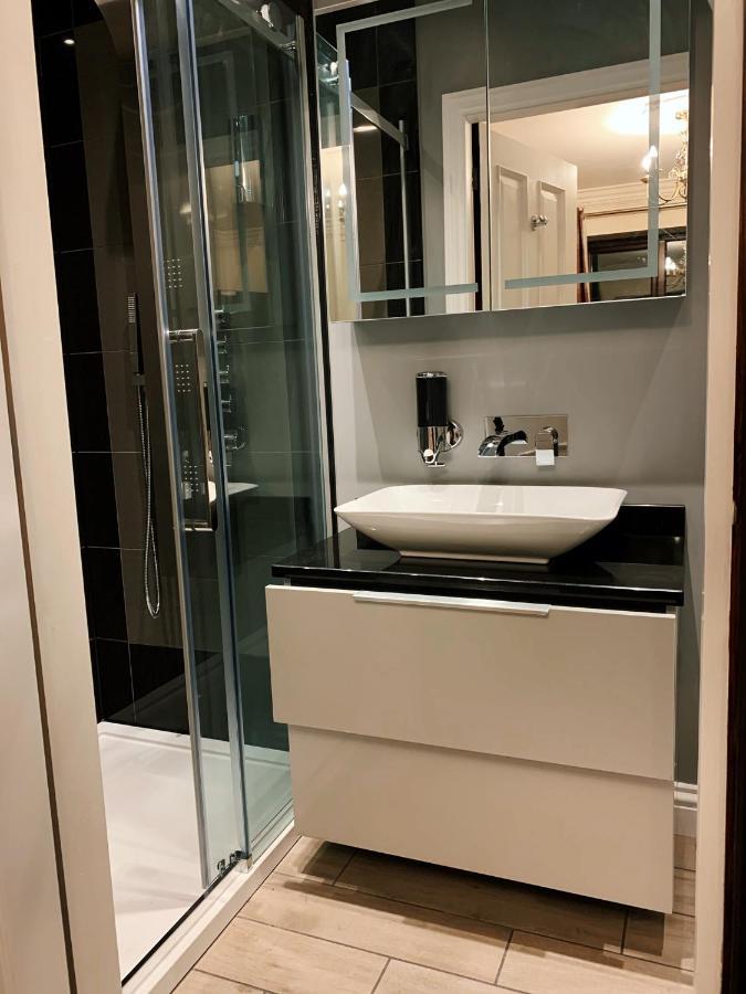 Deluxe Room,1479942320:JPEG