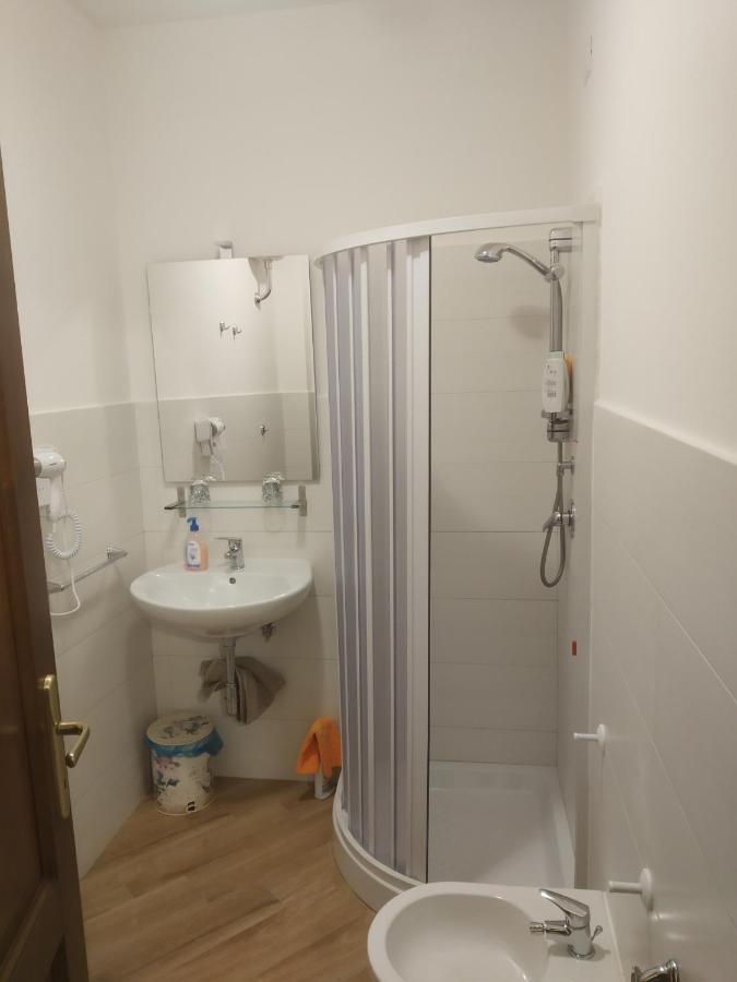 Camera Quadrupla con Bagno Privato