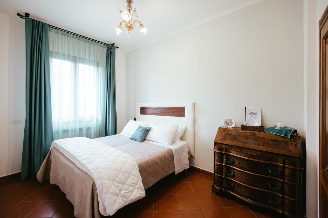 Camera Matrimoniale/Doppia con Letti Singoli con Bagno Privato