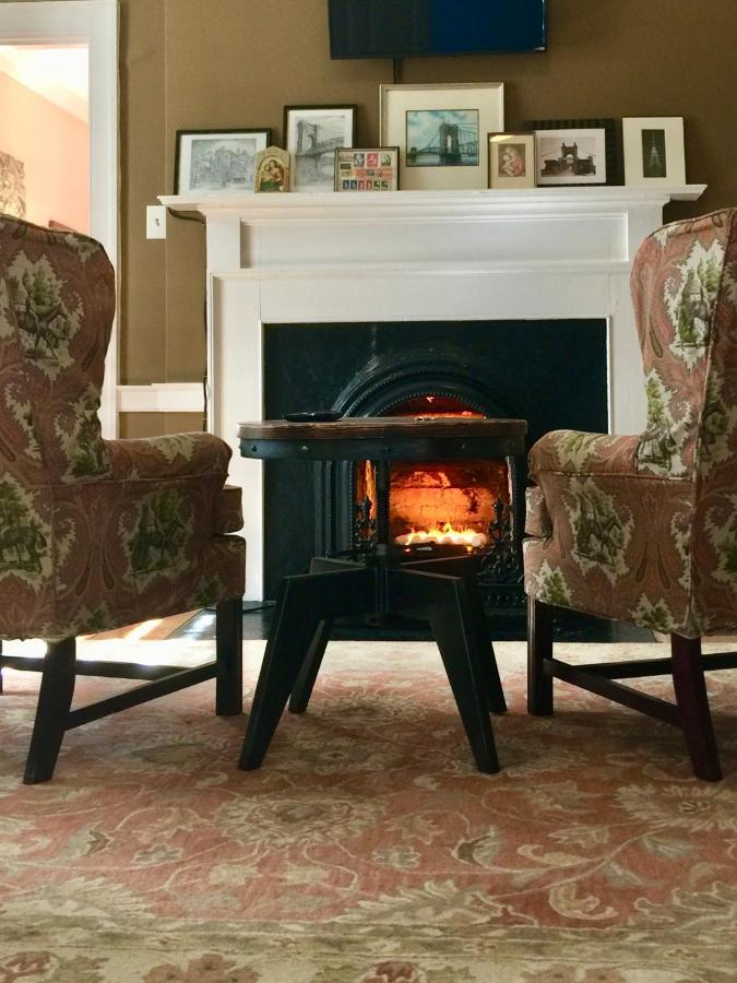 Deluxe King Suite,1489006492:JPEG