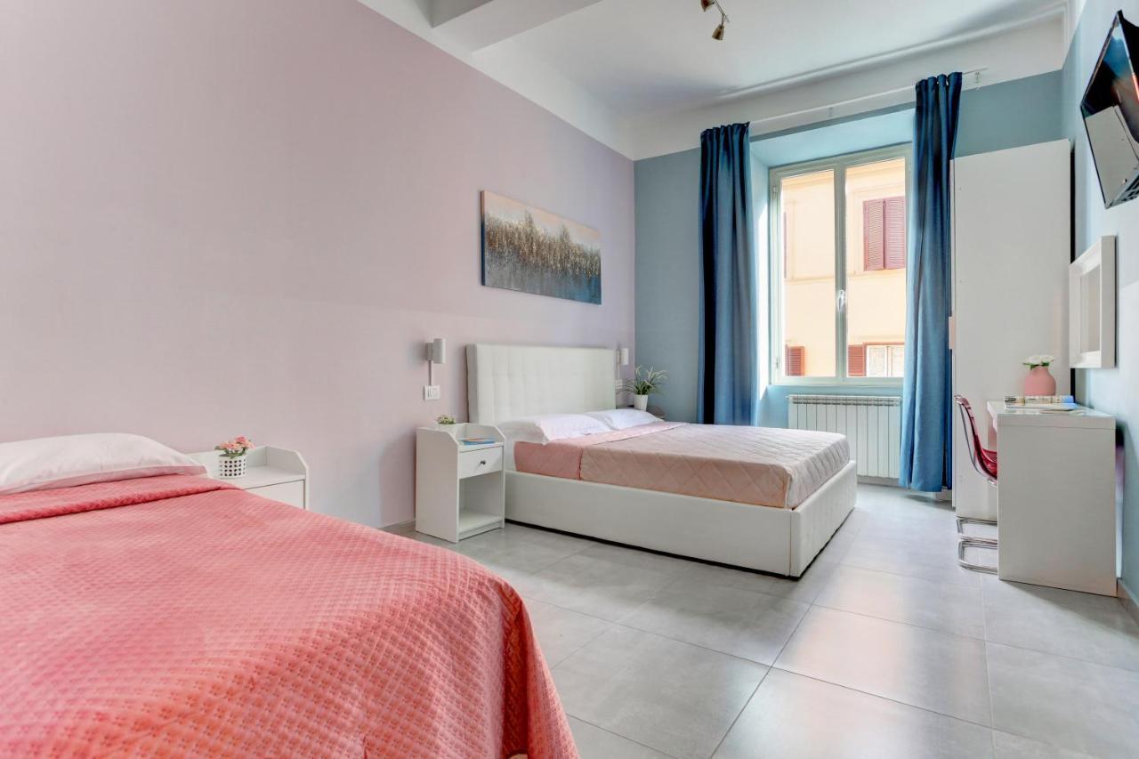Camera Tripla con Bagno in Comune