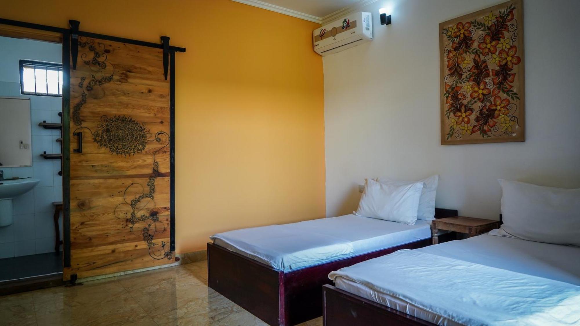 Twin Room with Private Bathroom