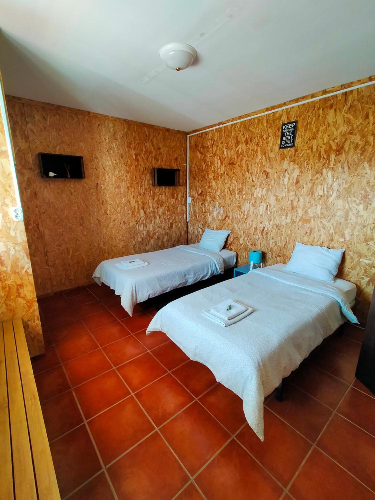 Habitación Doble con baño compartido - 1 o 2 camas