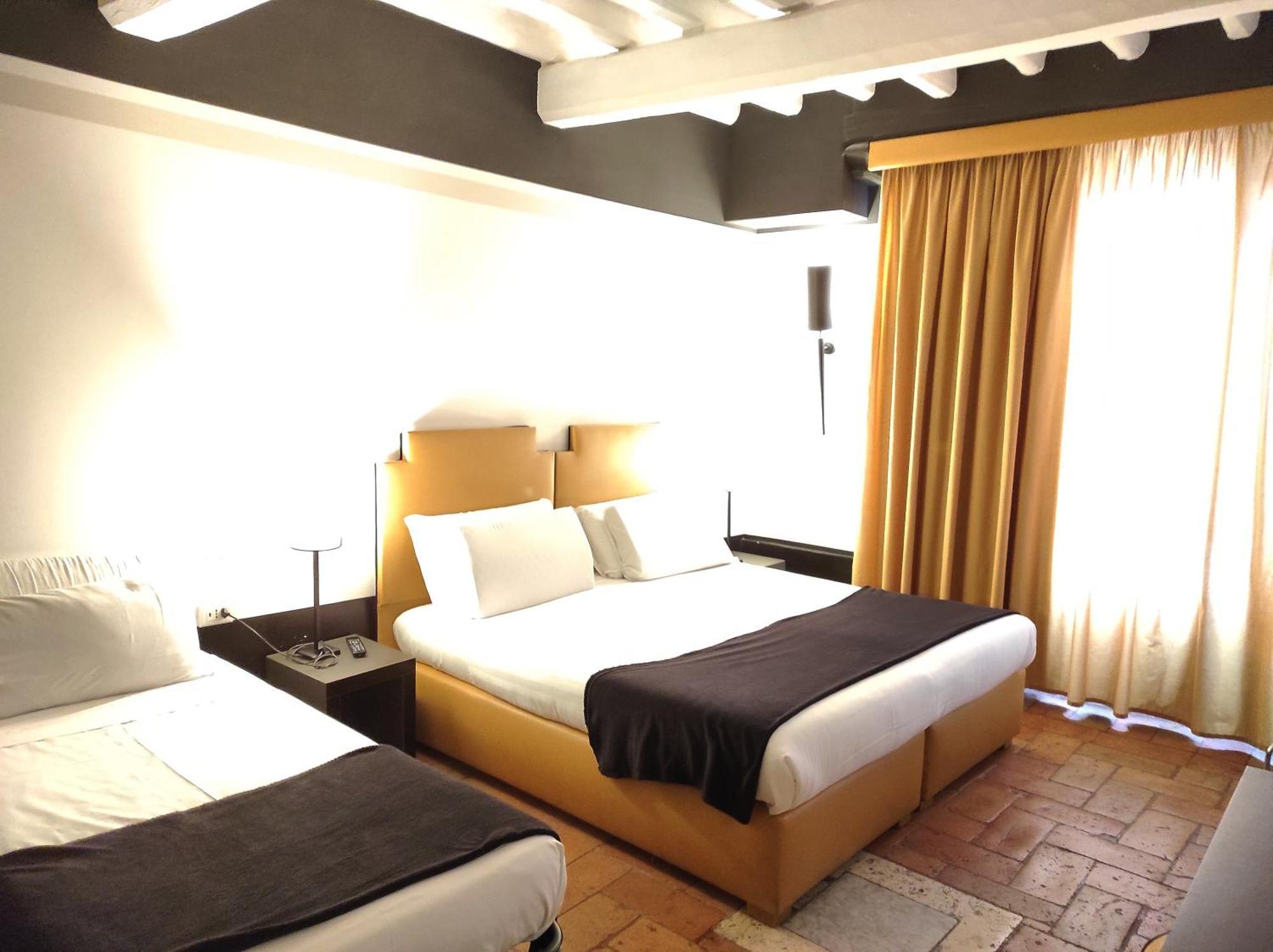 Comfort Triple Room
