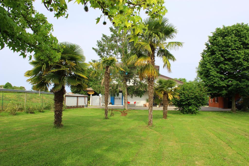 Villa mit Gartenblick