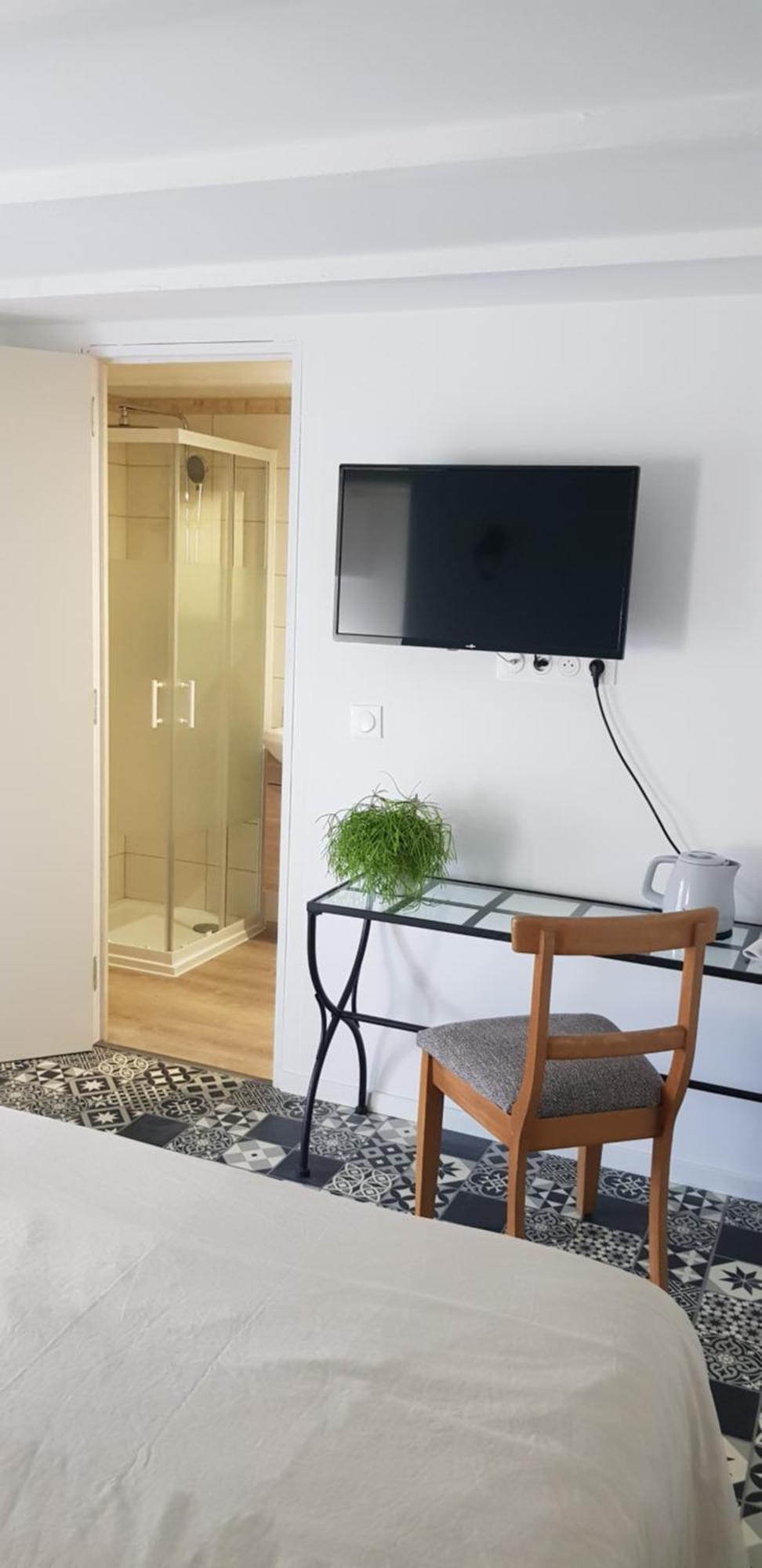 Double Room Private Bathroom