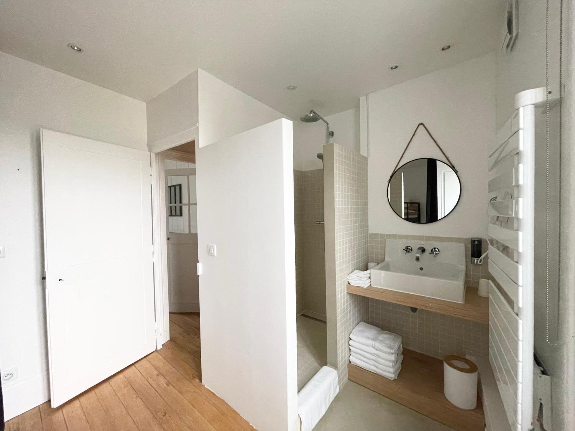 Chambre Familiale avec Salle de Bains Privative