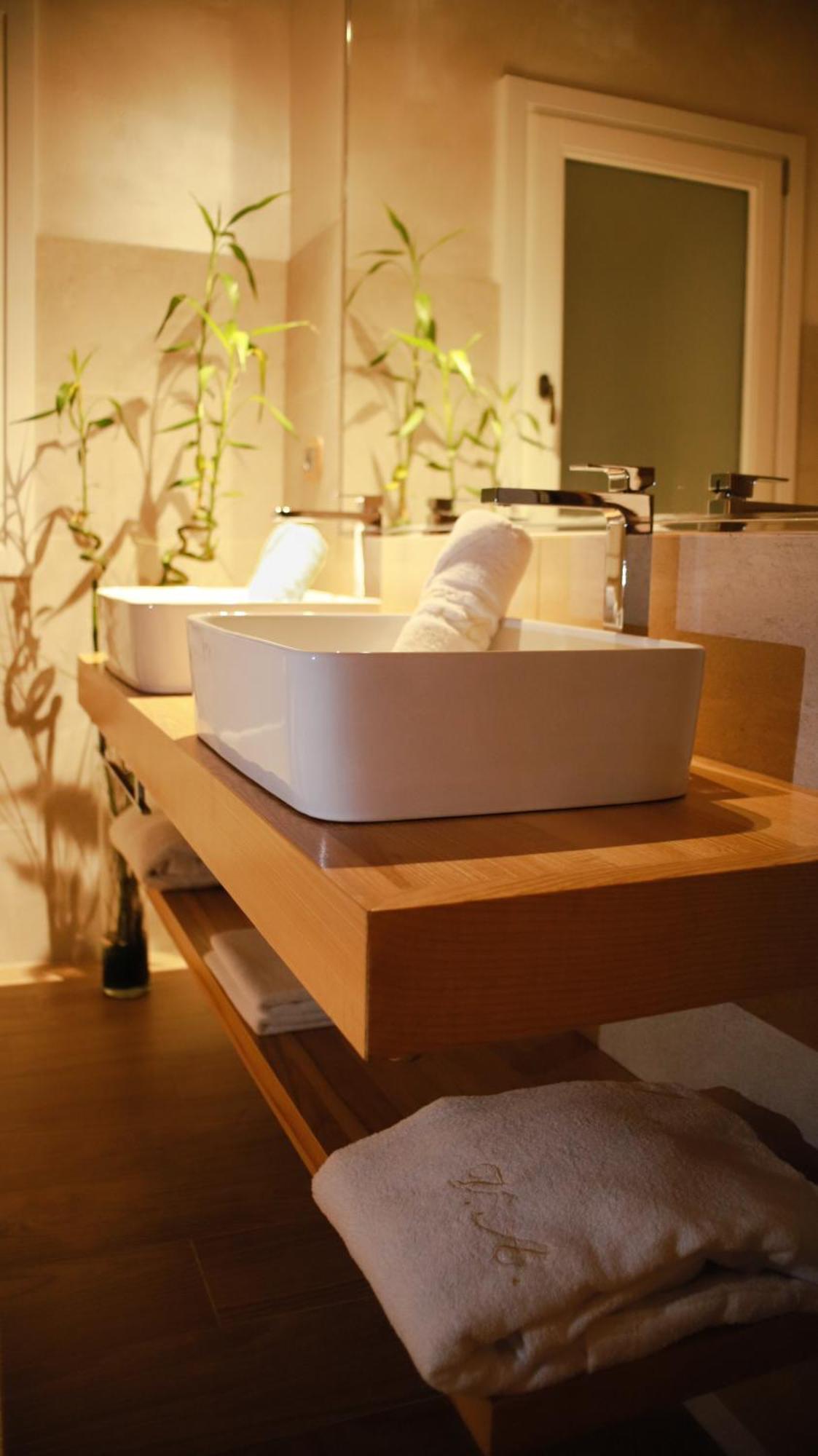 Deluxe Suite mit Whirlpool-Badewanne