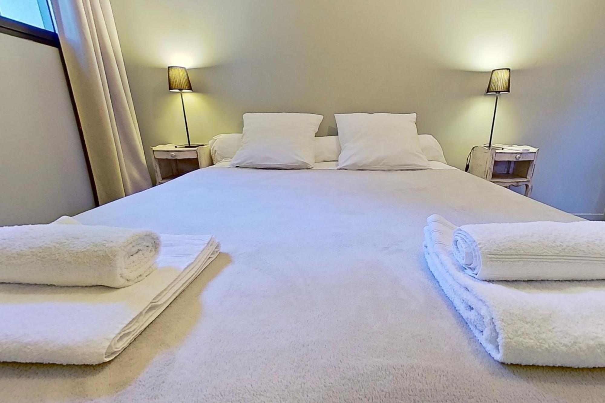 One-Bedroom Apartment,1534515193:JPEG