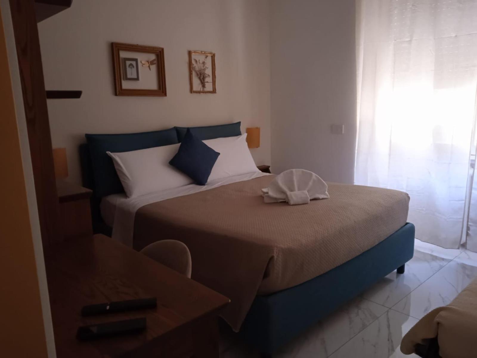 Camera Matrimoniale Deluxe con 1 Letto Supplementare