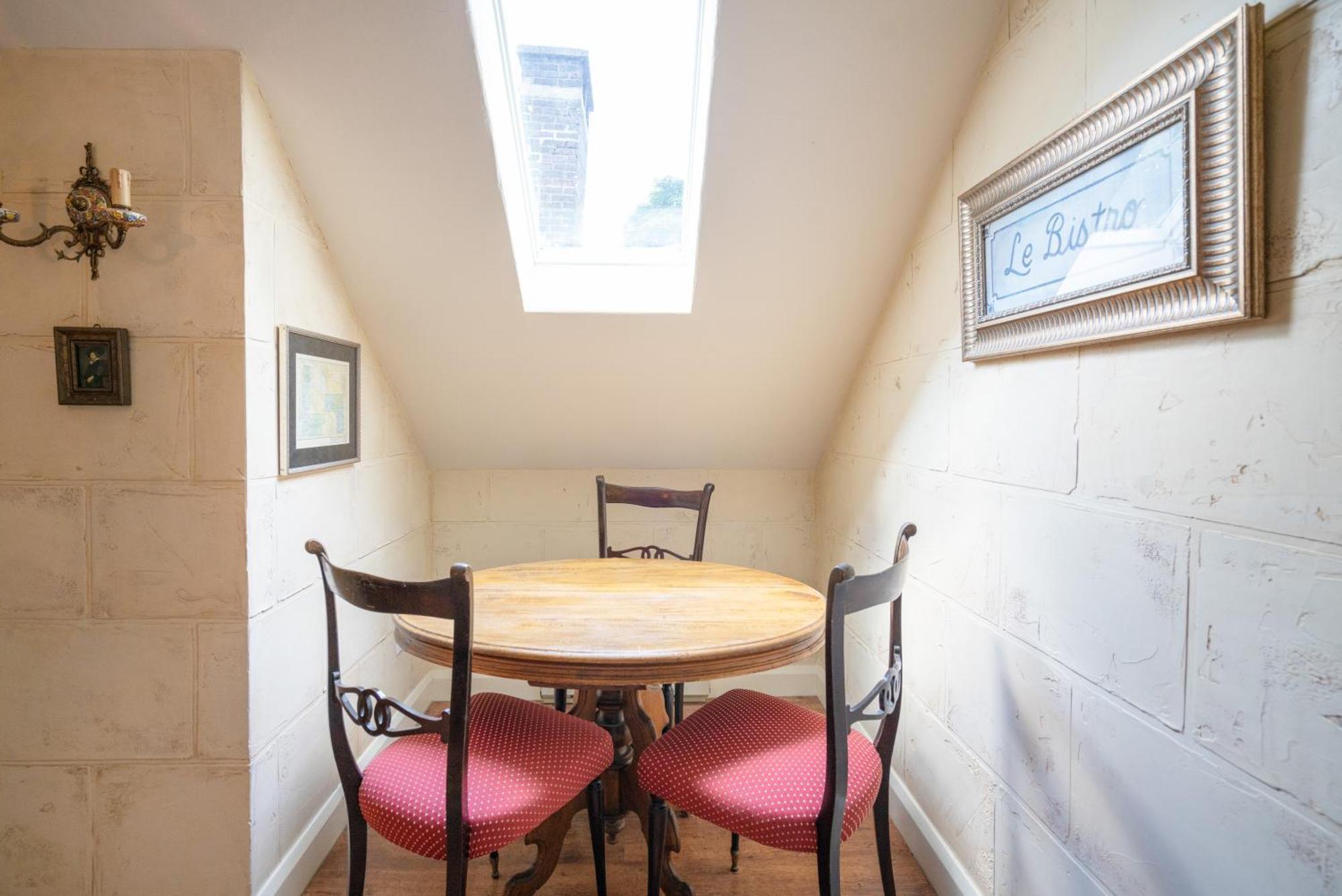 One-Bedroom Suite
