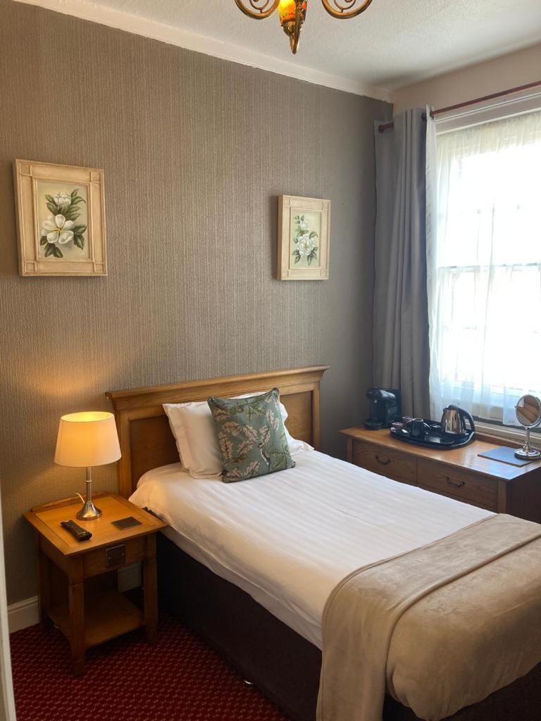 Standard Single Room with Shower,1539747574:JPEG