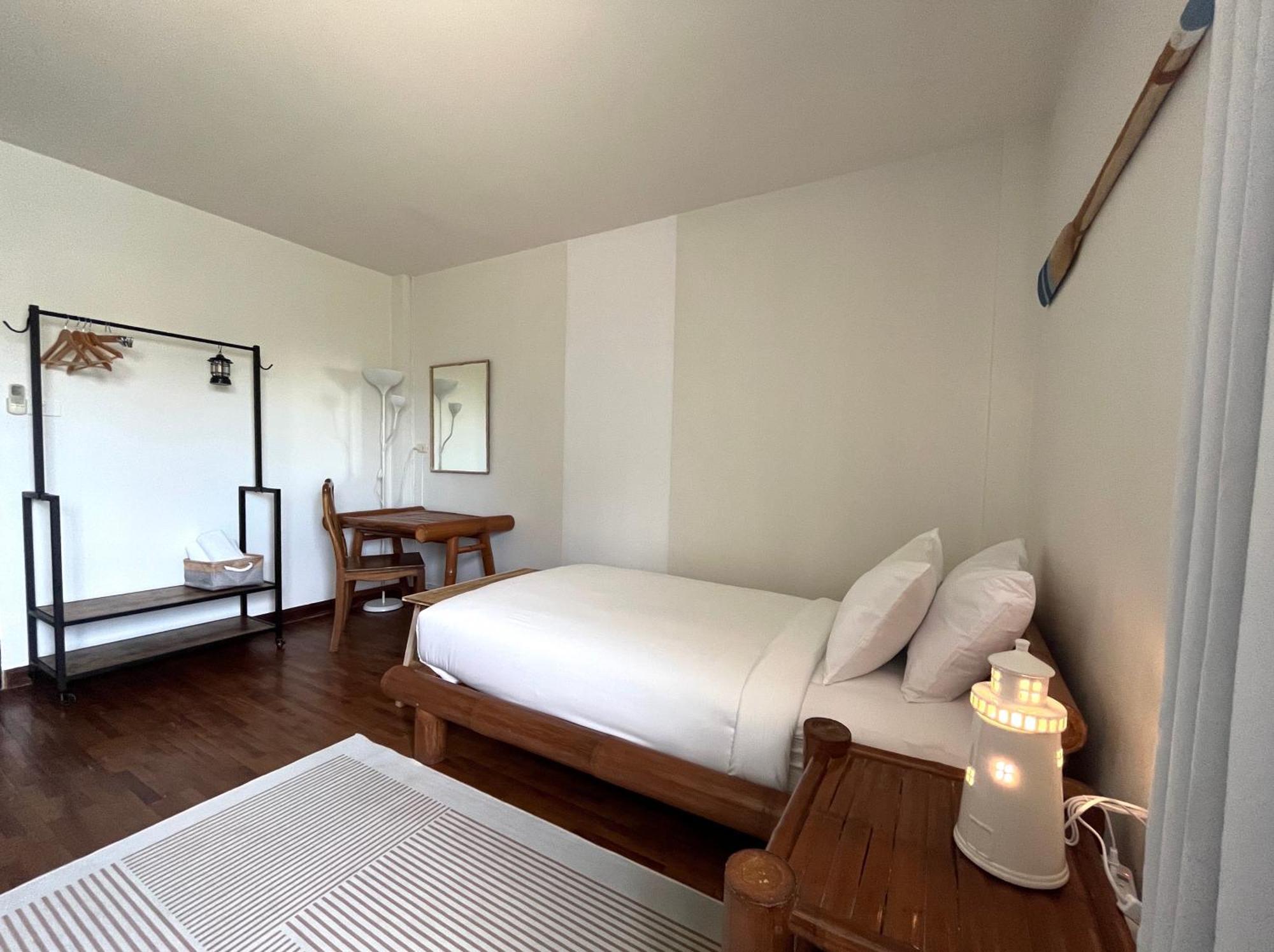 Economy Twin Room