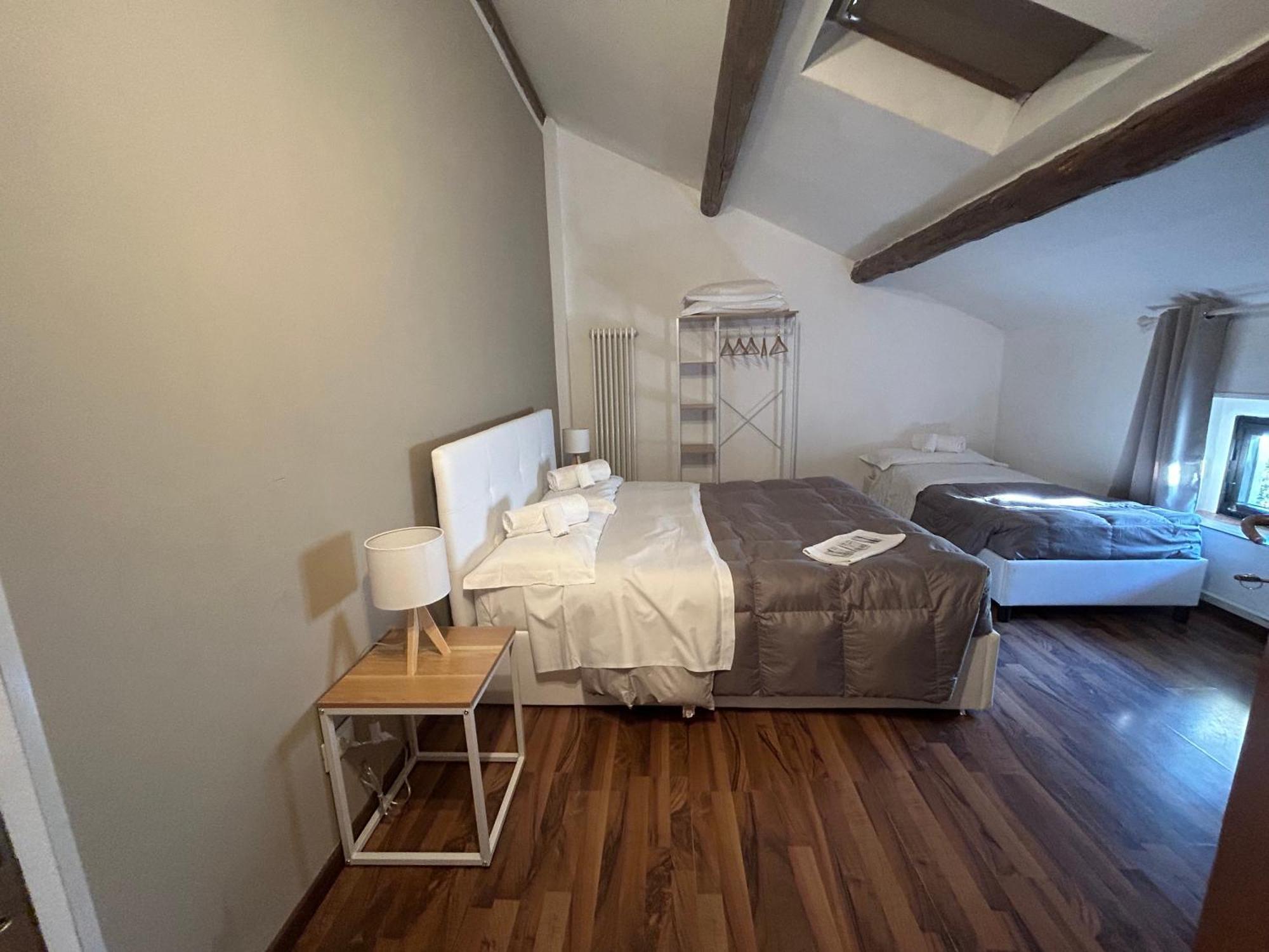 Habitación Triple con baño compartido - Ático