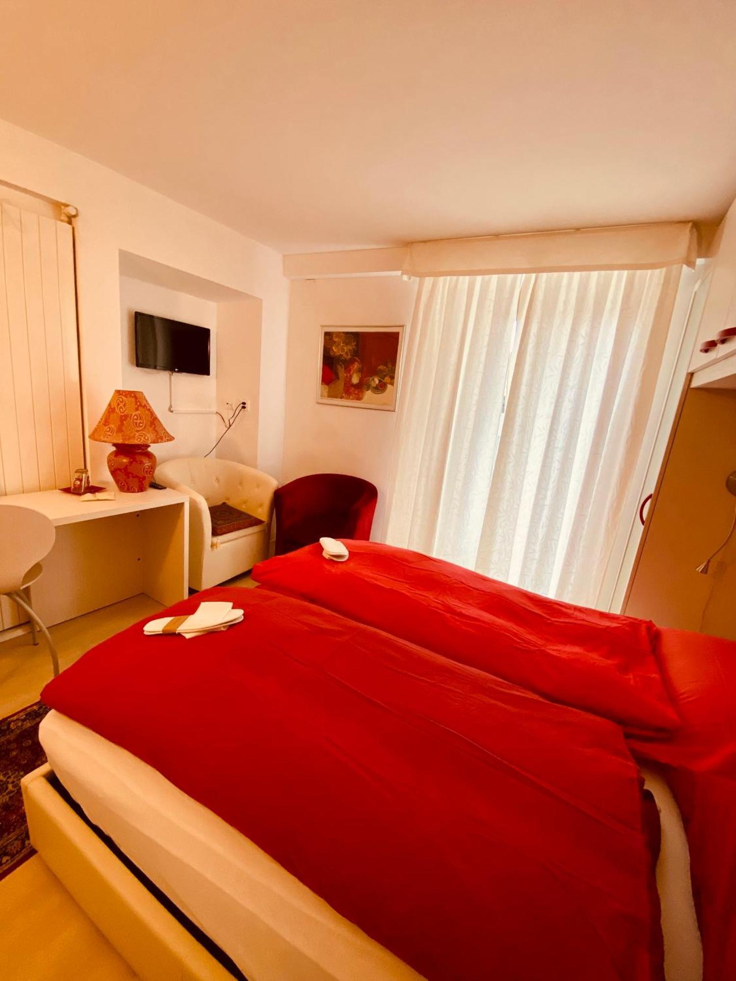 Habitación Doble Económica con baño compartido